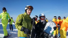 První turisté od pandemie v KLDR! Skupina 100 Rusů přiletěla do Severní Koreje lyžovat