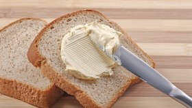 Namazat si chléb máslem je už pro mnohé luxus. Neváhají ho proto i krást. Ilustrační foto
