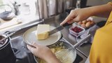 Čím nahradit drahé máslo při pečení? 7 tipů, díky kterým ušetříte