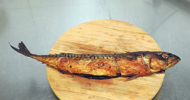 Makrela kuchaná v marinádě