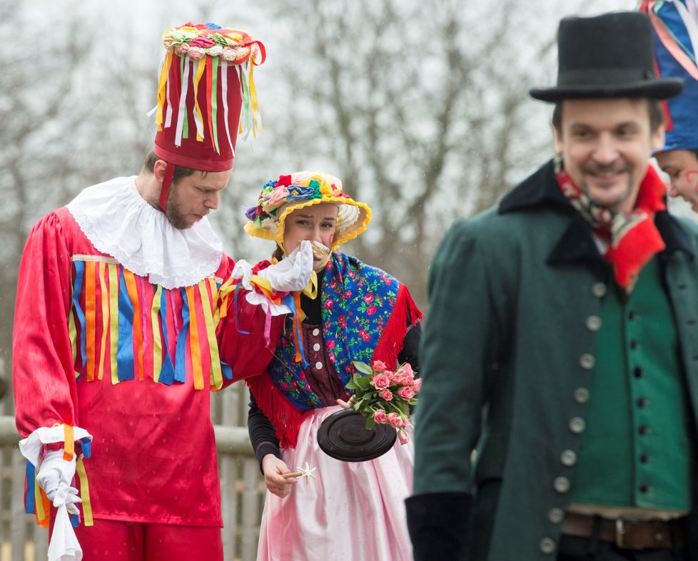 Masopustní veselici v kouřimském skanzenu nepřálo počasí (23. 2. 2020)