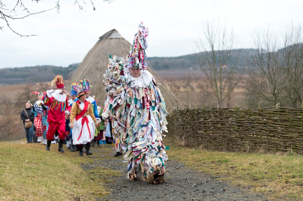 Masopustní veselici v kouřimském skanzenu nepřálo počasí (23. 2. 2020)