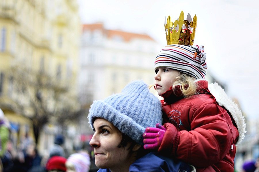 Masopustní průvod oživil ulice Prahy 7.