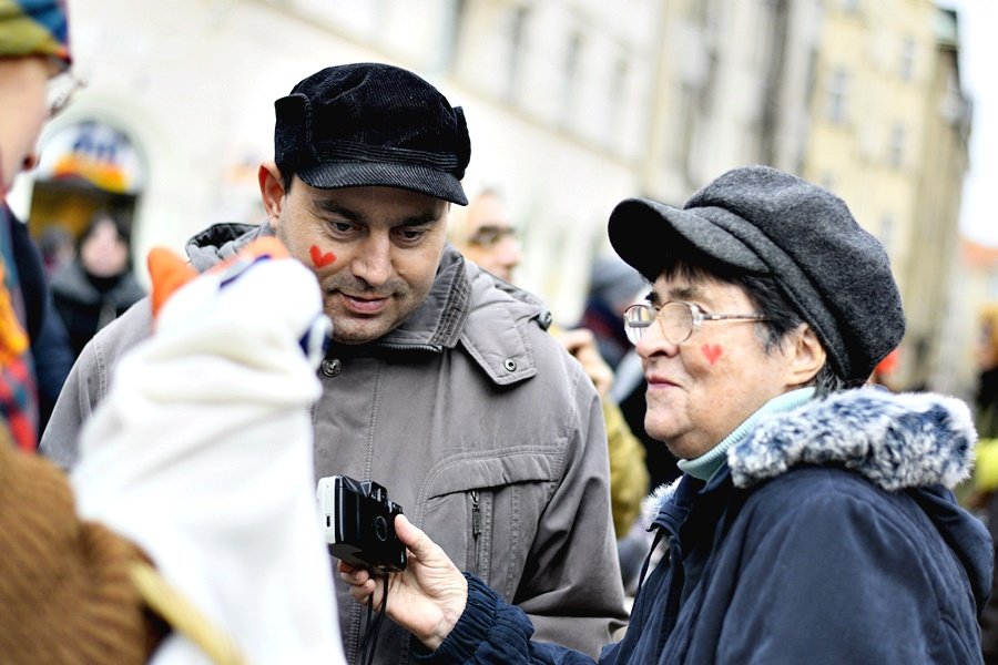 Masopustní průvod oživil ulice Prahy 7