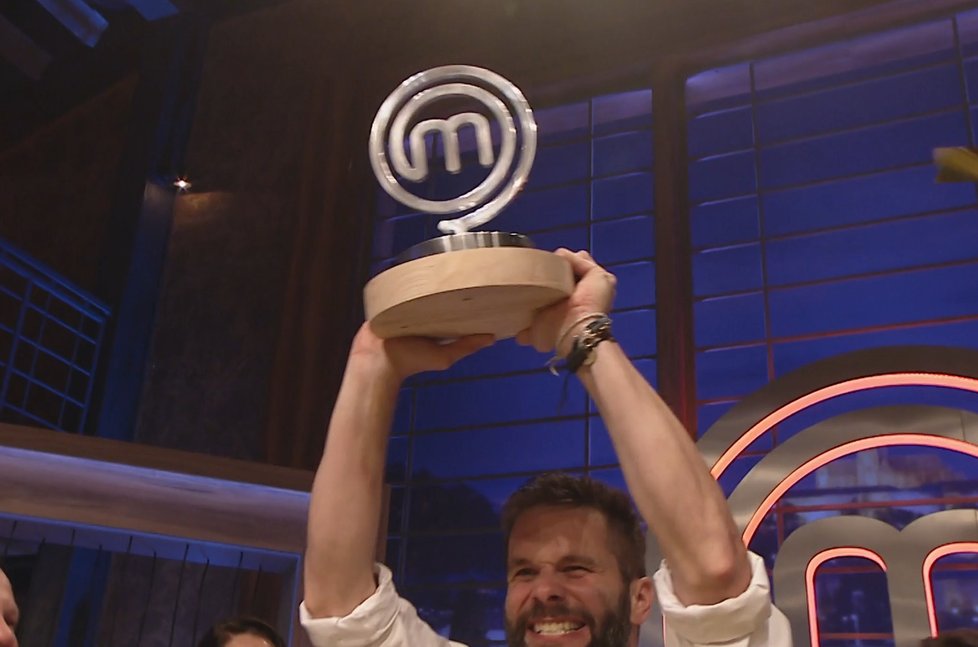 Masterchef Lightin GALERIE: MasterChef 2023: Vítězem se stal Honza, instruktor Wim Hofovy ...