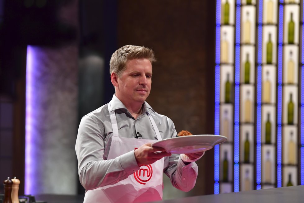 Býčí žlázy. V MasterChef Česko je musí uvařit bankéř Petr, který je nesnáší. Ochutnat je musí porotce, který je také nemá rád.