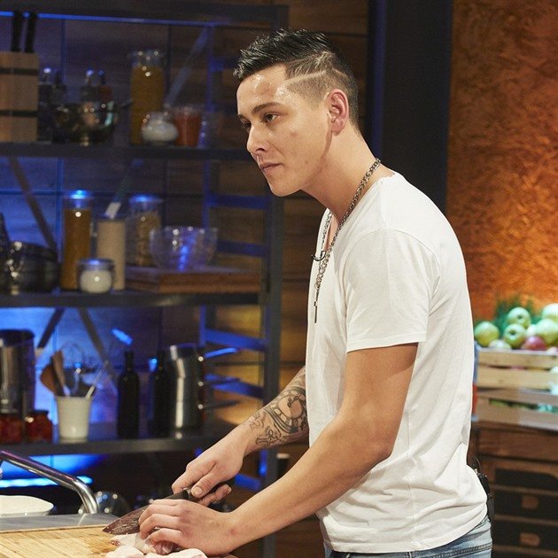 Soutěžící Marek Kühnel v kulinářské show MasterChef Česko.