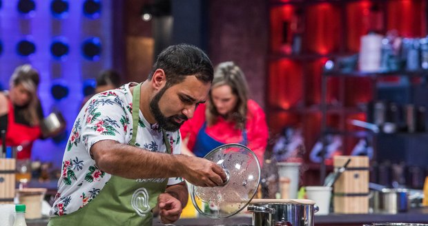 Do MasterChefa na pomoc finalistům přispěchali někteří odpadlíci