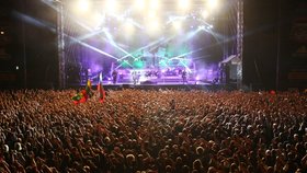 Největší metalový svátek Masters of Rock je tradičně ve Vizovicích.