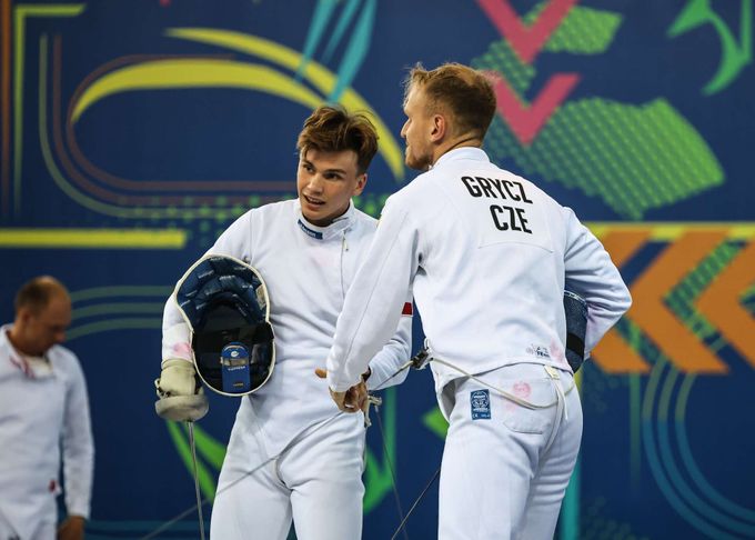 Slzy štěstí, české zlato z MS! Pětibojař Lukeš emotivně děkoval rodičům: Táta je hrdina Slzy štěstí, české zlato z MS! Pětibojař Lukeš emotivně děkoval rodičům: Táta je hrdina