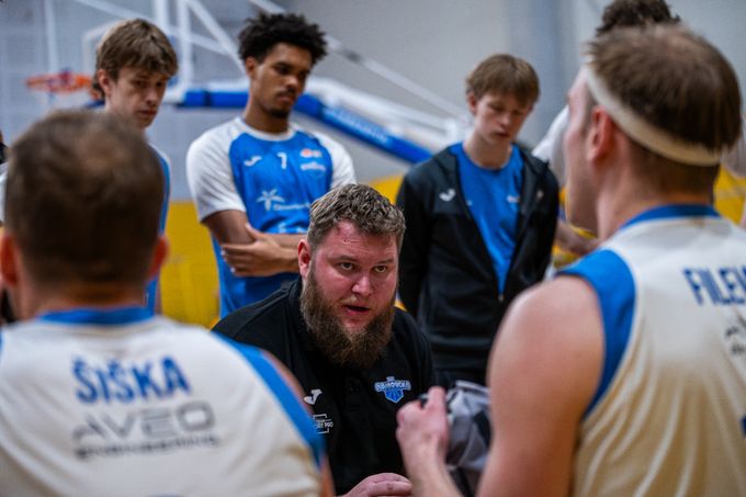 V Olomouci nic není. Kouč o tristních návštěvách i o tom, co basketbalisty vyhnalo za město V Olomouci nic není. Kouč o tristních návštěvách i o tom, co basketbalisty vyhnalo za město
