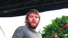 Červen 2008 Zarostlý Ruppert vyděsil při vystoupení zlínské publikum