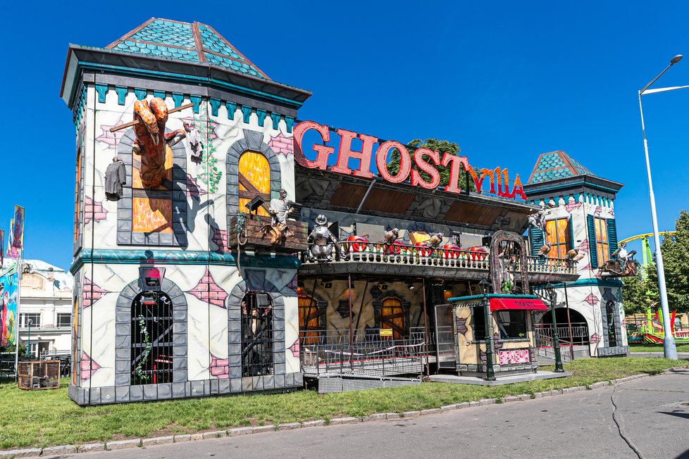 Kdo má pro strach uděláno, může si užít návštěvu strašidelného zámku Ghost Villa.