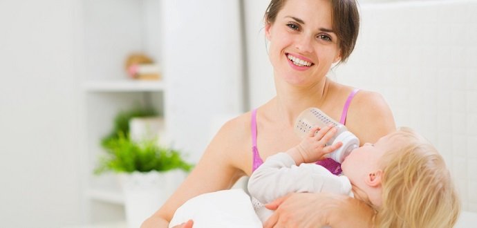 Jak přejít z mateřského mléka na umělé v klidu a v pohodě