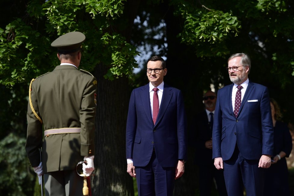 Premiér Petr Fiala (ODS) s polským premiérem Mateuszem Morawieckim v Kramářově vile (3. 6. 2022)