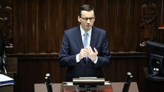 Polská vláda krizi zvládá lépe než česká. A Poláci se navíc chystají volit prezidenta