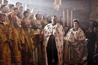 Kina se bojí promítat film o románku posledního cara. Kreml se hněvá, fanatici zuří