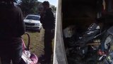 Hrůza v Hradci Králové: Maličká holčička v haldách odpadků! Z drogového doupěte ji zachránili strážníci