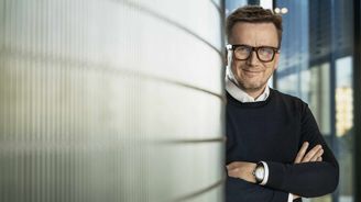 Lůžka nejsou a stát staví draze. Máme vlastní řešení, říká šéf pojišťoven Jan Matoušek Lůžka nejsou a stát staví draze. Máme vlastní řešení, říká šéf pojišťoven Jan Matoušek