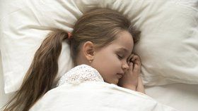 Matrace mohou ve spánku trávit děti, tvrdí studie. Ekolog radí s výběrem bezpečné