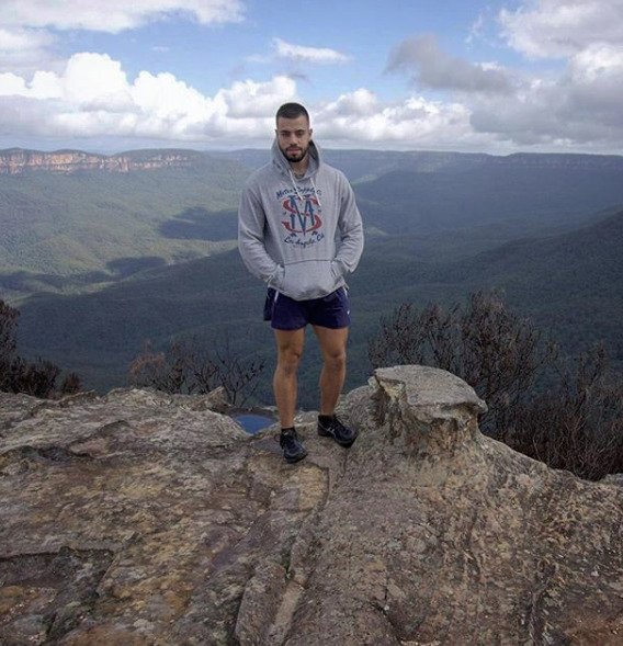 Práce snů: Milionář (27) hledá někoho, kdo s ním bude cestovat po světě a fotografovat ho!