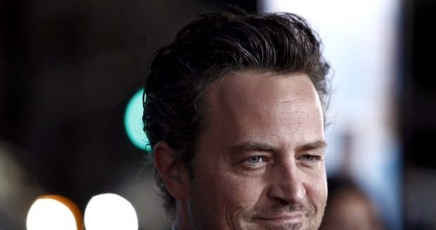 Kolegové ze seriálu Přátelé jsou úspěšnější než Matthew Perry