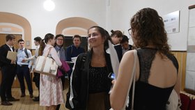 Státní maturita: Maturanti dnes píšou povinný test Cermatu z češtiny a literatury