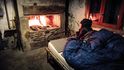 Jak na začátku, tak na konci. Noc u ohně v útulku v Pyrenejích. Jak na začátku, tak na konci. Noc u ohně v útulku v Pyrenejích.