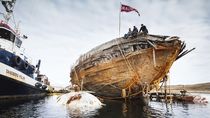 Legendární loď Maud norského polárníka Amundsena se po sto letech vrací domů