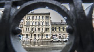 Realitní fondy hledají v krizi nové cíle. Chystají i přeměny hotelů na byty