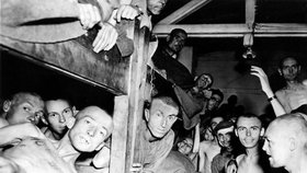 Podmínky v Mauthausenu po osvobození.