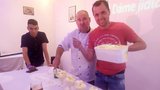 Maxijedlík má světový rekord: V Brně spořádal 3,7 kg zmrzliny za pět minut! 