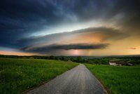 UFO nad Německem? Lovci bouřek se podařilo zvěčnit neuvěřitelný úkaz