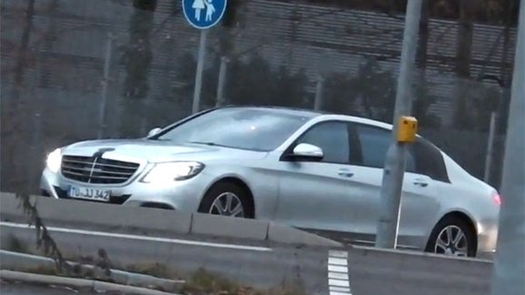 Video: Superdlouhý Mercedes-Benz by se mohl jmenovat S 600 Maybach