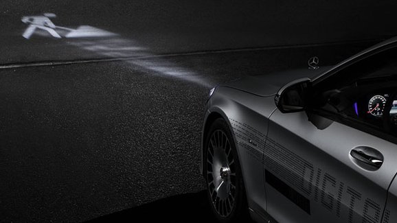 Mercedes nabídne unikátní digitální světla. K čemu poslouží?