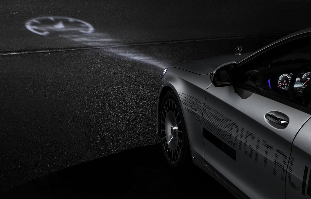 Mercedes-Benz Digital Light