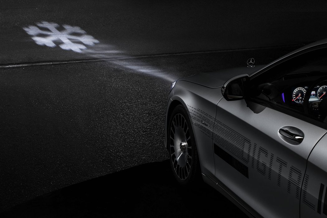 Mercedes-Benz Digital Light