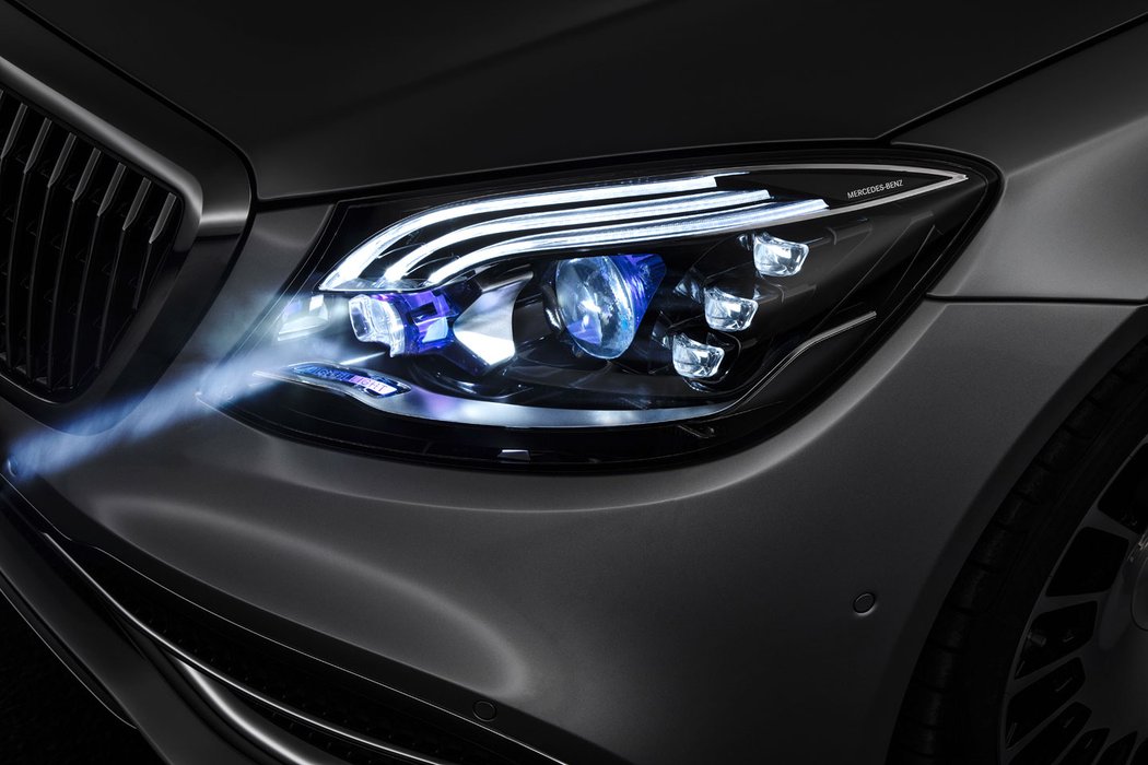 Mercedes-Benz Digital Light