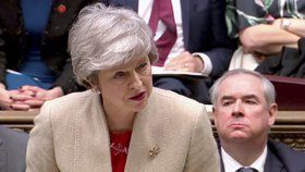 Britská premiérka Theresa Mayová při hlasování v parlamentu (29. 3. 2019)