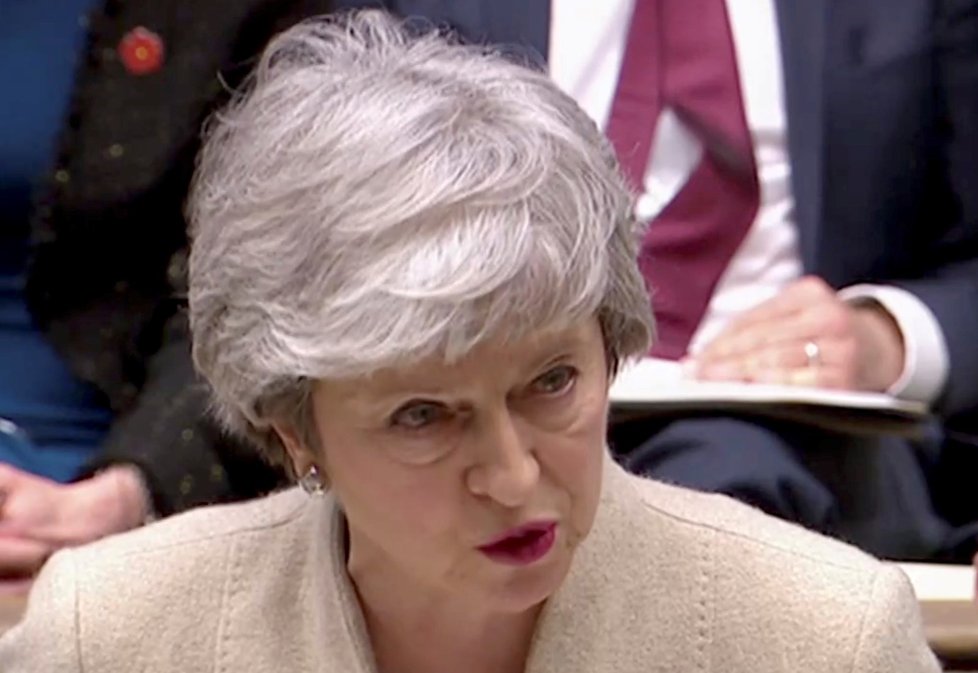 Britská premiérka Theresa Mayová při hlasování v parlamentu (29. 3. 2019)