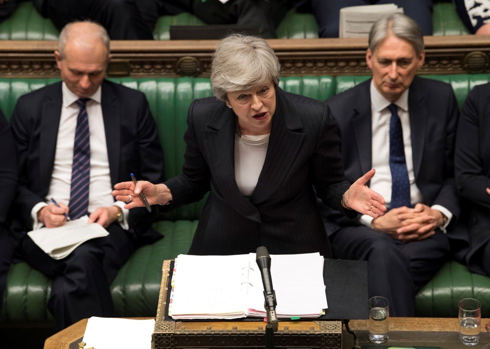 Premiérka Theresa Mayová ustála ve straně další vzpouru. (22. 5. 2019)