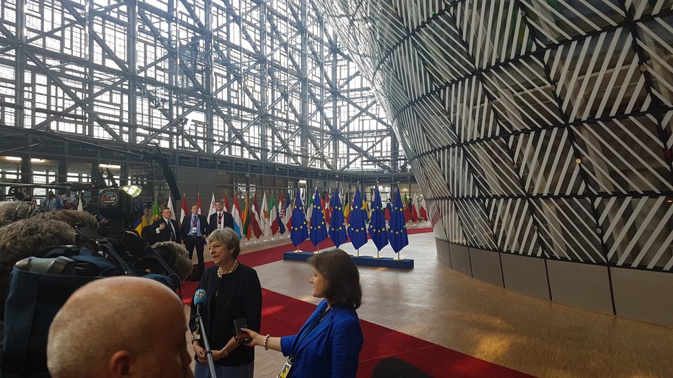 Britská premiérka Theresa Mayová v Bruselu příliš nenadchla