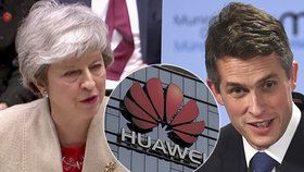 Kvůli kauze Huawei „padají hlavy“: Mayová odvolala ministra obrany Williamsona