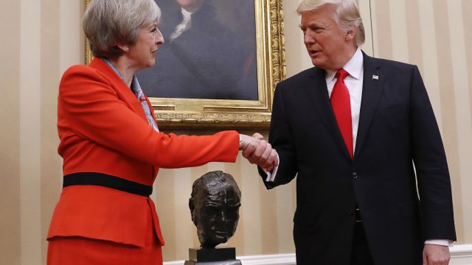 Theresa Mayová a Donald Trump