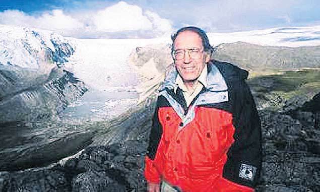 Profesor Lonnie Thompson, jehož výzkumy ledovce Quelccaya v Andách potvrdily, že se předpoklad starých Mayů o tzv. konci světa před 5200 lety zakládá na pravdě.