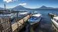 Poklidná atmosféra u jezera Atitlán