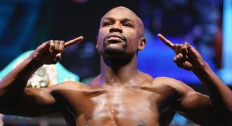 Do boxerské Síně slávy míří Mayweather, mladší Kličko i dcera Muhammada Aliho