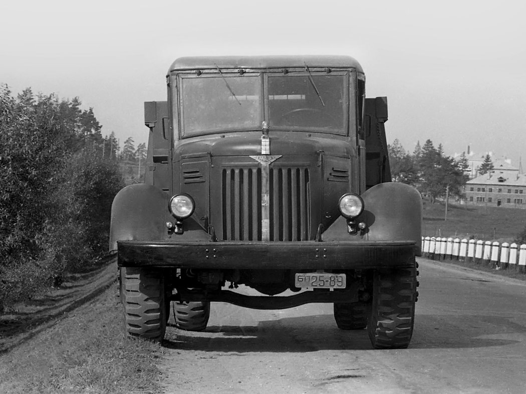 MAZ 200 (1947)