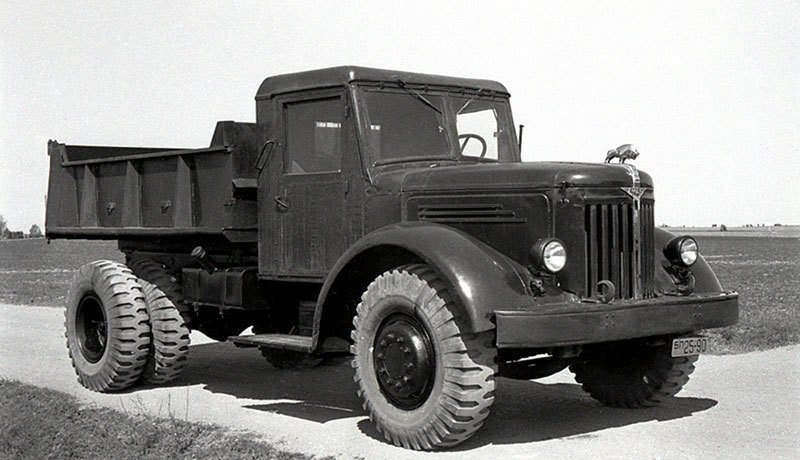 MAZ 200 (1947)