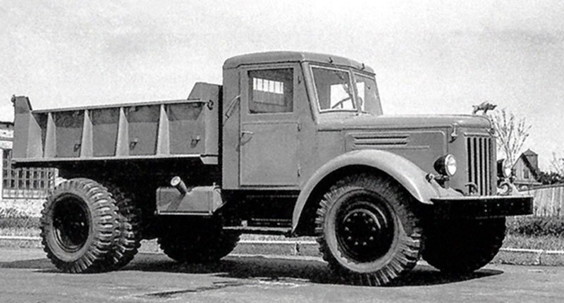 MAZ 200 (1947)